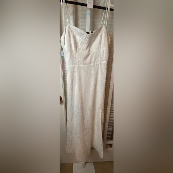 Jacquard Tie Sleeve Ivory Lulus Floral Metallic Stitched Dress-Size Medium - Picture 4 of 16